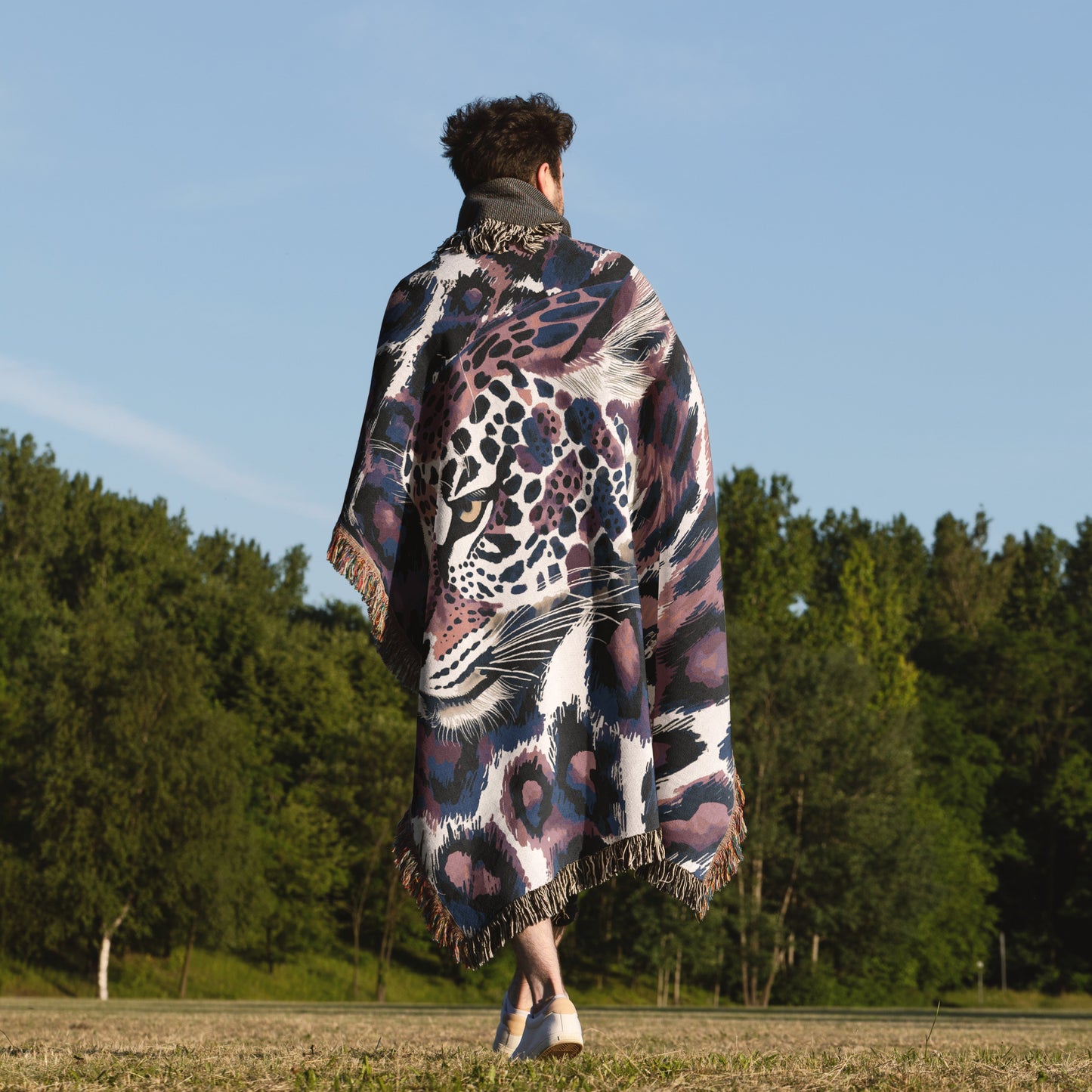 π Leopard Illusion Woven Blanket - Bold & Fierce Wildlife Tapestry