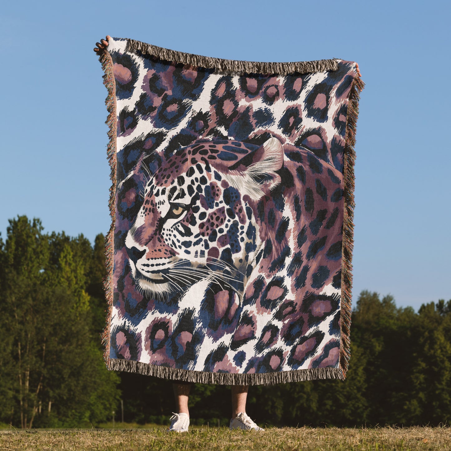π Leopard Illusion Woven Blanket - Bold & Fierce Wildlife Tapestry